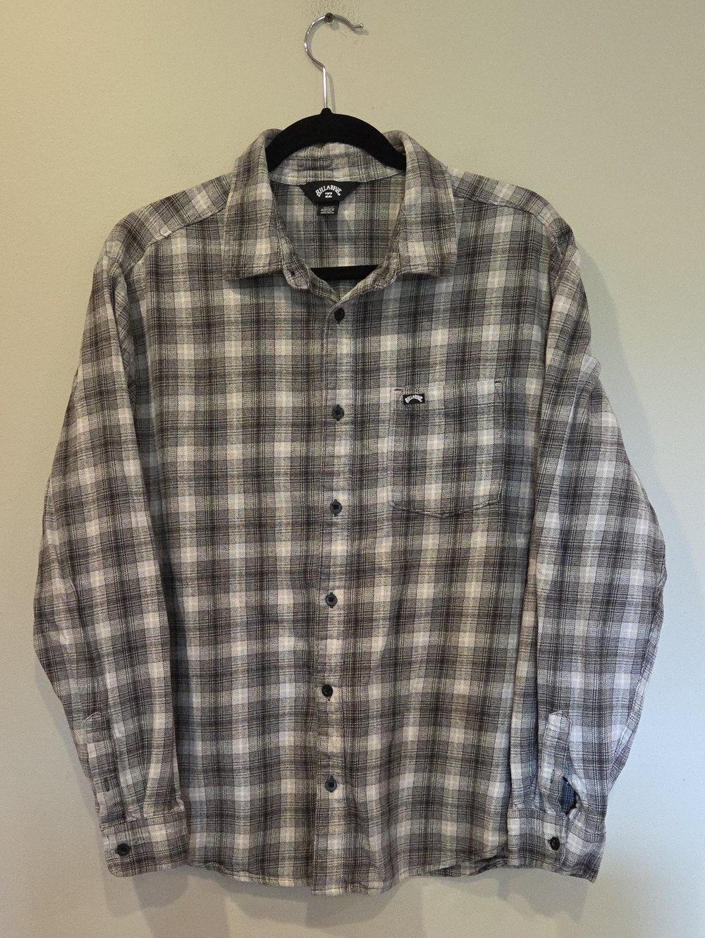 Billabong Men's Gray Plaid Button-Up Shirt